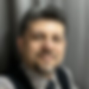 Salimi (44) aus Erlangen