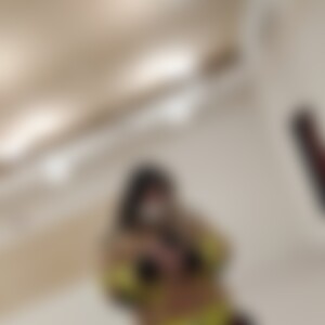 Leale (22) aus Pforzheim