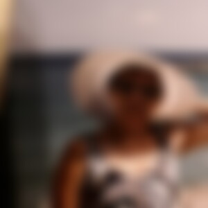 LadyinRed (62) aus Mettmann