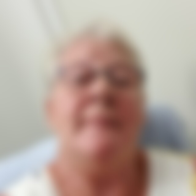 Langefrau (68) aus Neuss