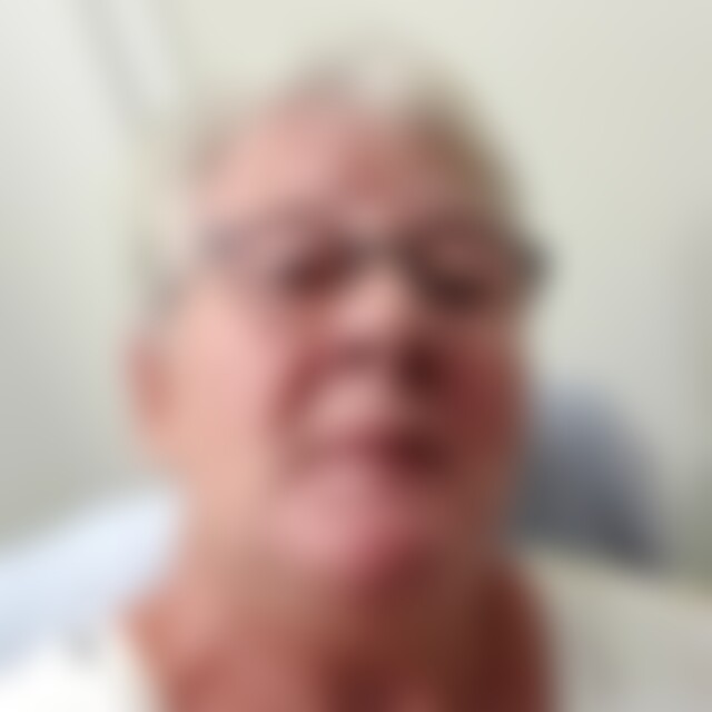 Langefrau (68) aus Neuss