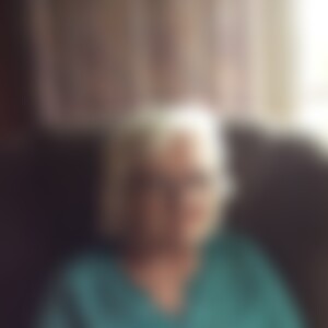 Foli (75) aus Großefehn
