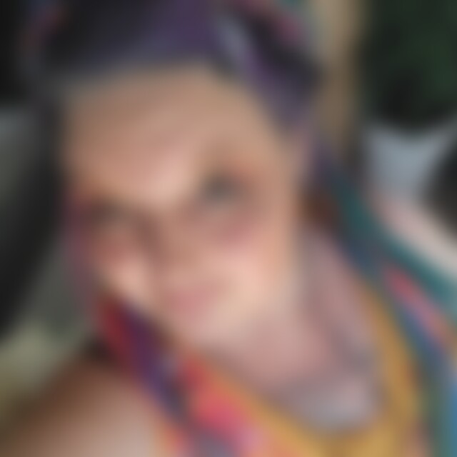 Yours (42) aus Gummersbach