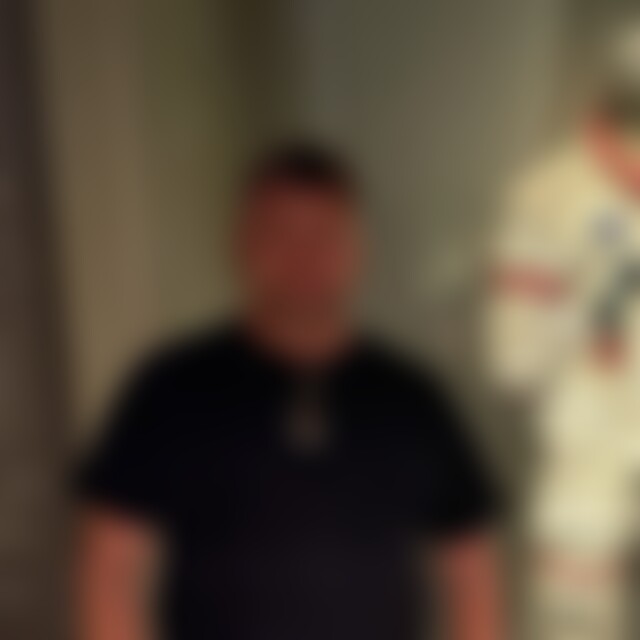 Tolik (42) aus Wolfsburg / Detmold