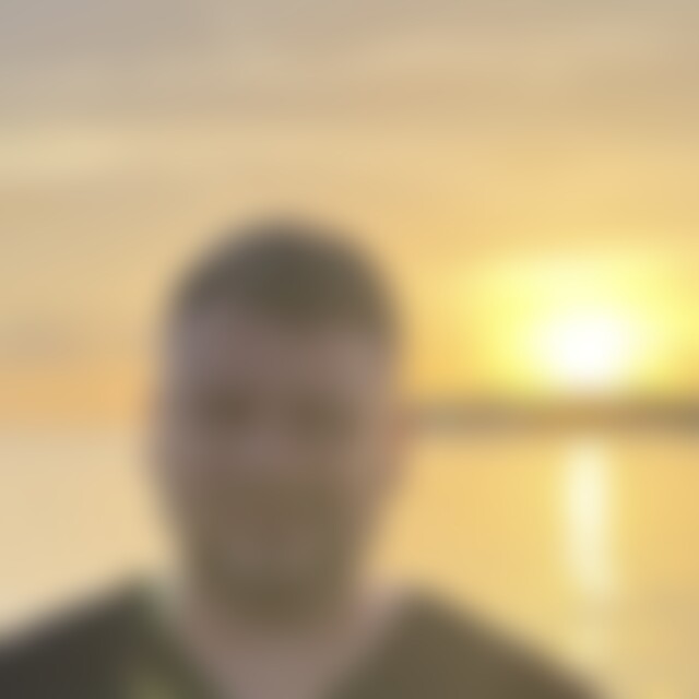 Tolik (42) aus Wolfsburg / Detmold