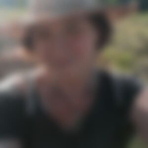 Piera (60) aus Keltern