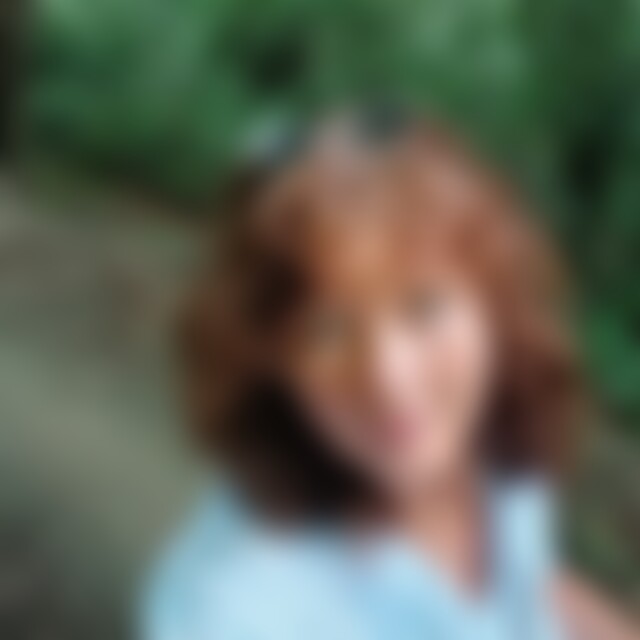 Anne7 (66) aus Berlin