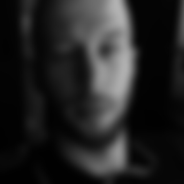 Riou (36) aus Oberhausen