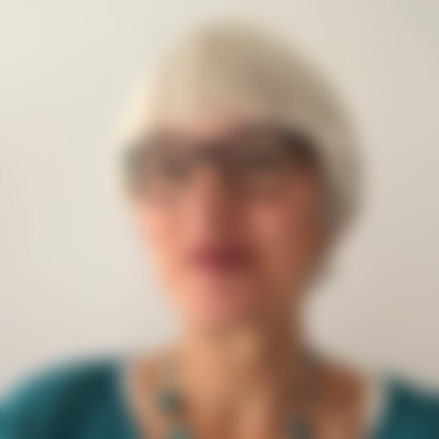 Afrikangie (70) aus Gießen