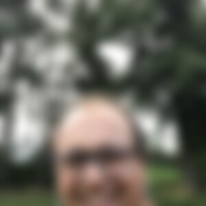 Benedikt33 (38) aus Schloß Holte-Stukenb
