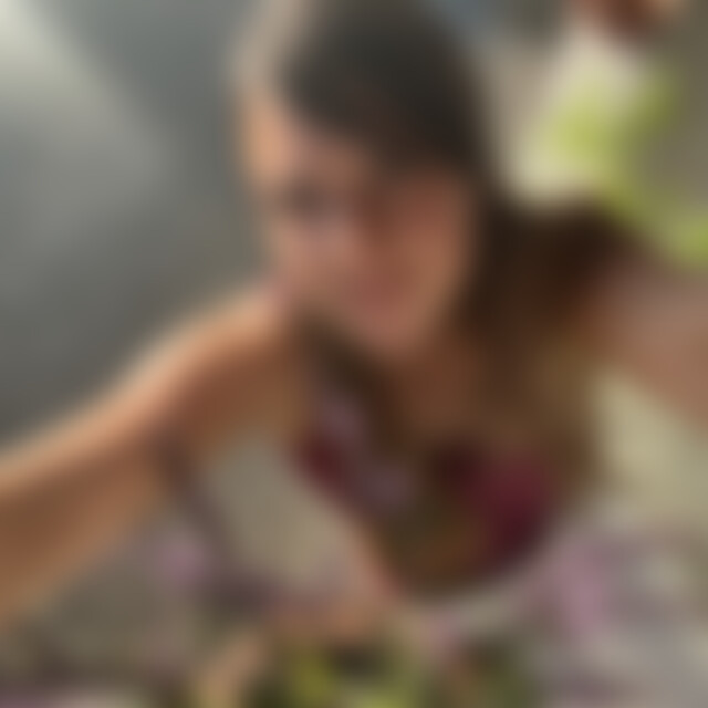 Taube (31) aus Bad Säckingen