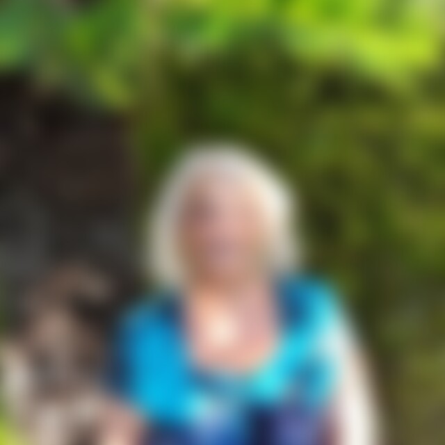 Licitra (70) aus Velbert
