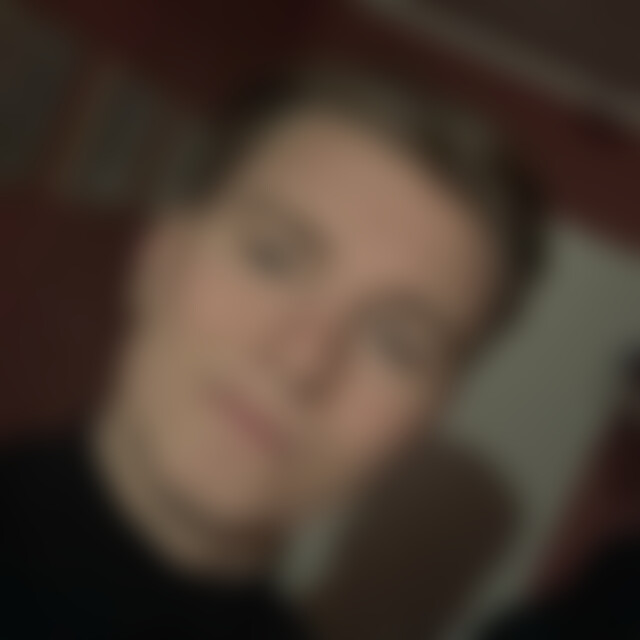 Maciek99 (26) aus Stuttgart