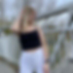 nathi (22) aus 000