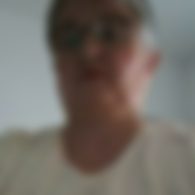 Elisabeth57 (69) aus Wiesbaden
