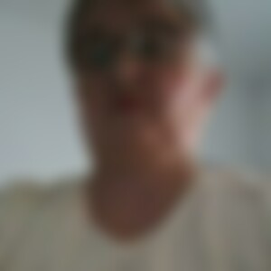 Elisabeth57 (69) aus Wiesbaden