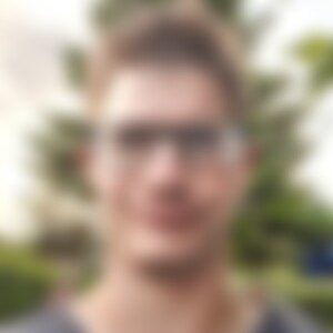Zen (32) aus Lorch