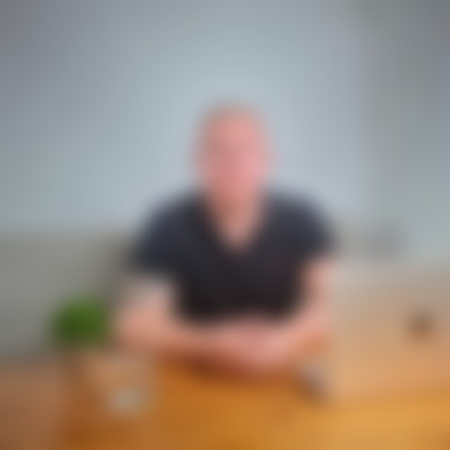 Albino (31) aus Freiburg