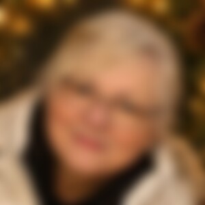 Mietzemauskarin (78) aus Chemnitz