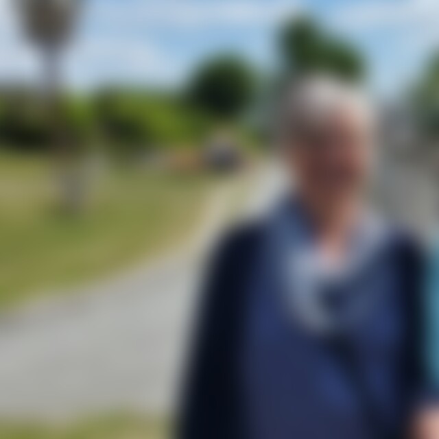 Diala (59) aus Bth