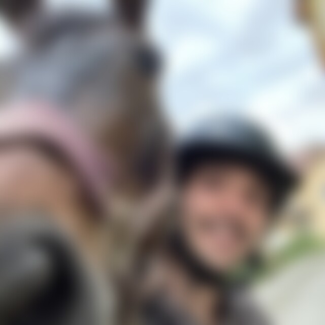 Equestrian (31) aus Zuhause