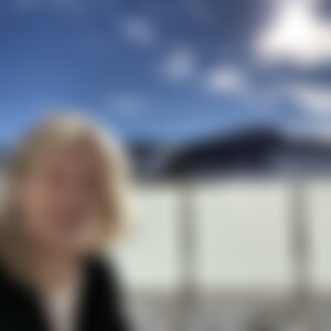 Jacqueline (61) aus Albstadt
