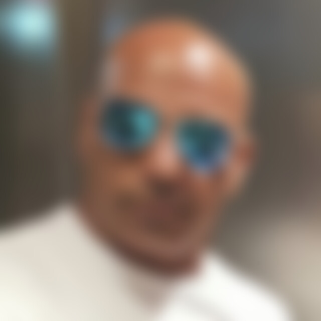 Nezhad (52) aus Trier
