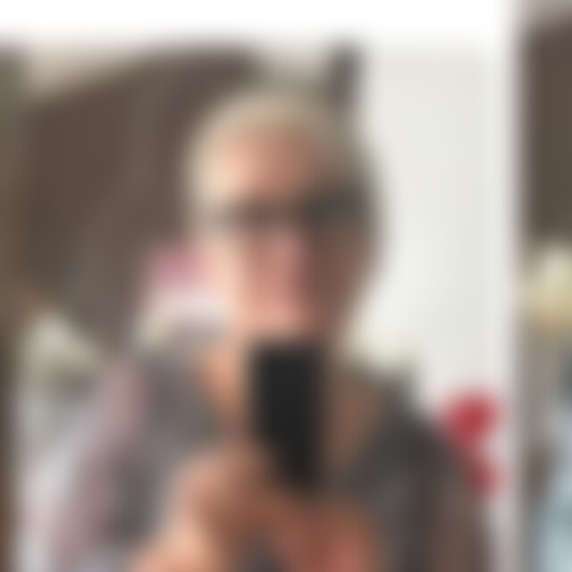 Resi (65) aus Eschenburg