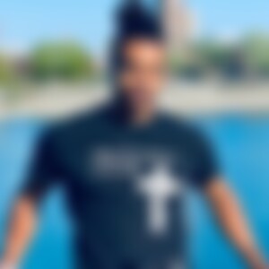 Ephraim21 (27) aus Aachen
