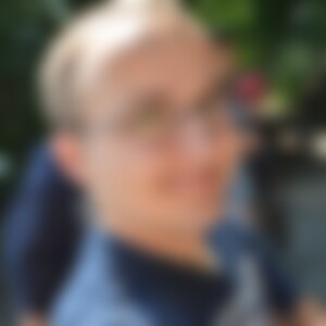 webtroll (42) aus Neumünster
