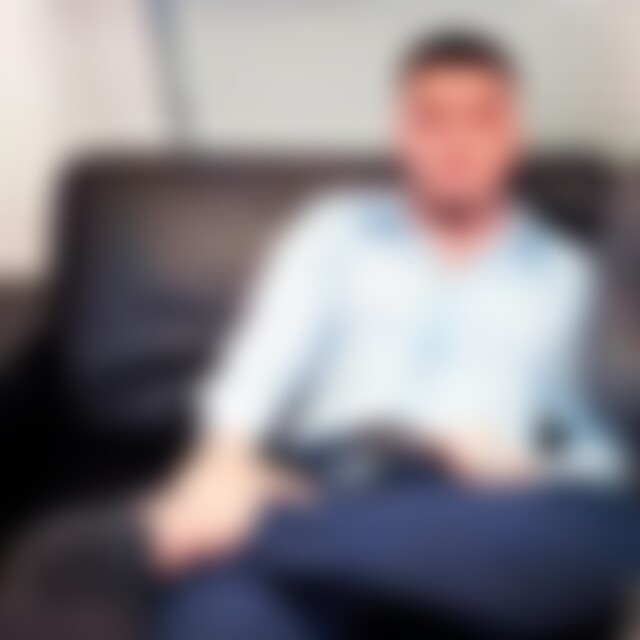 Artak (35) aus Duisburg