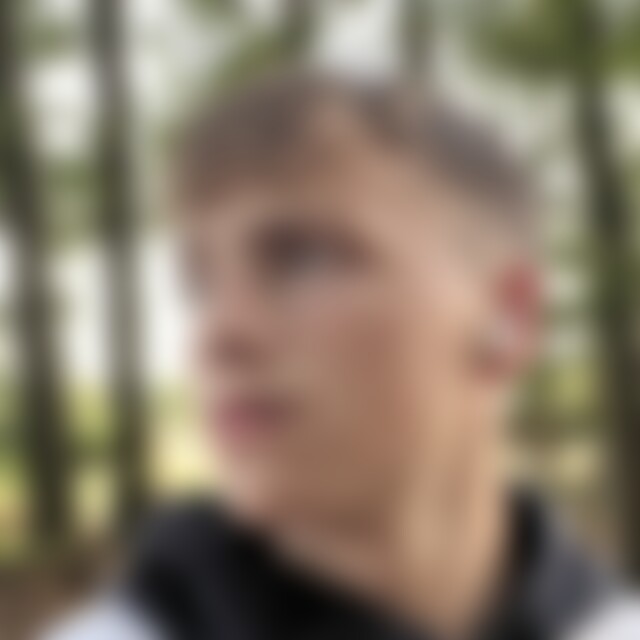 Luca04 (22) aus Lemgo