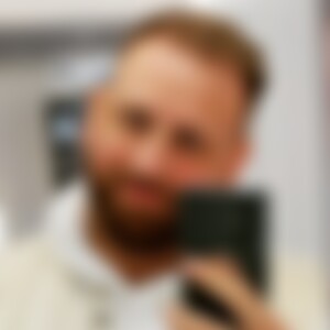 Dennis76 (35) aus Karlsdorf-Neuthard
