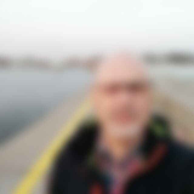 Jochenglaubt (60) aus Cottbus