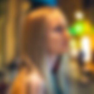 Elisa99 (27) aus Hanau