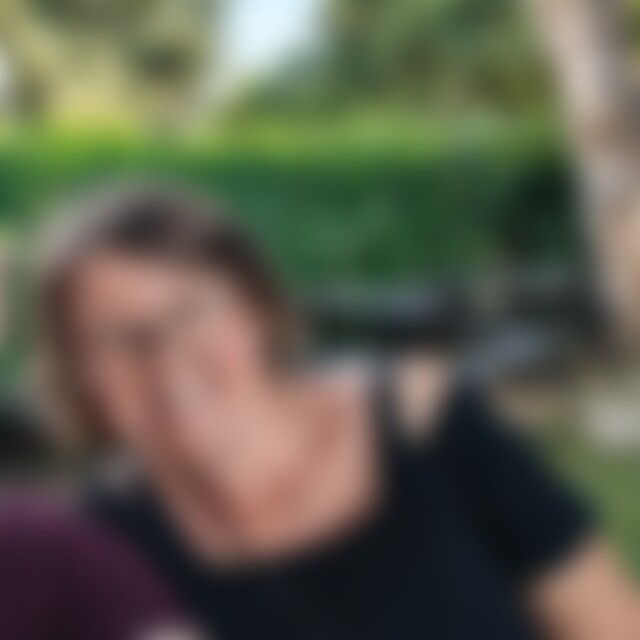 Tavania (41) aus Manching