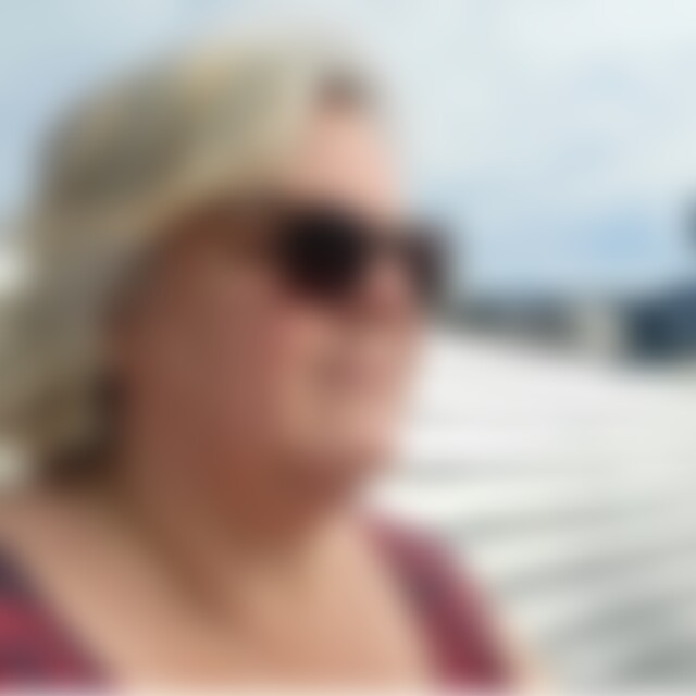 Henriette64 (62) aus Hamburg
