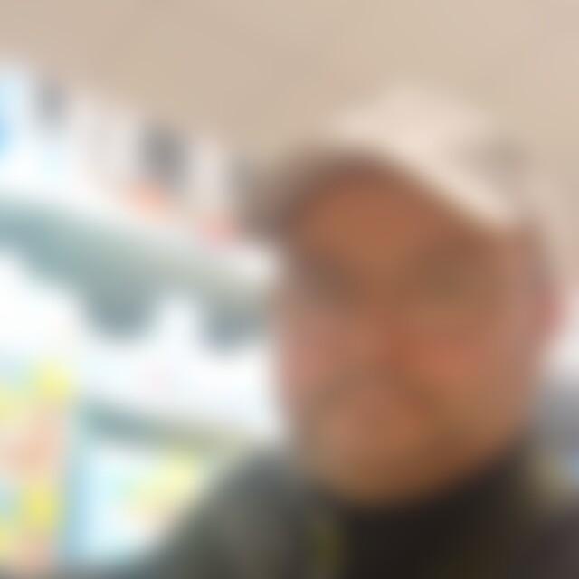 ribar (53) aus Eningen unter Achalm