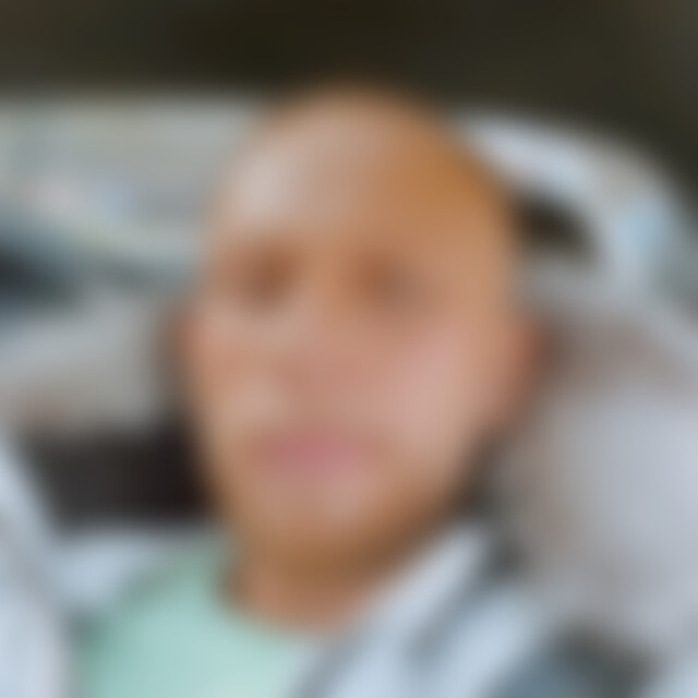 Faruk (35) aus Bremen