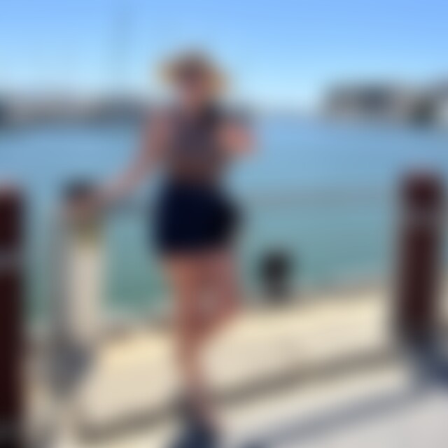 IasminaAndreea (34) aus Ulm
