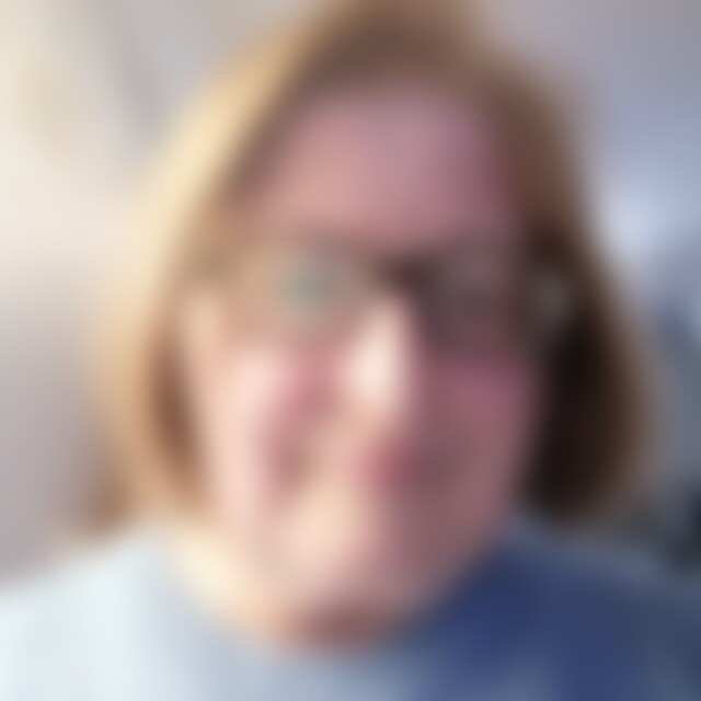 Elisanna (61) aus Hannover