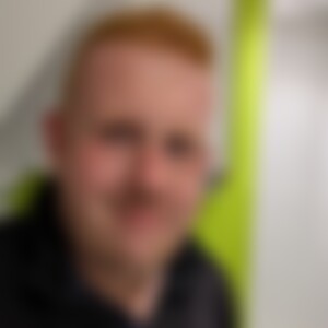 Treew (30) aus Riepe