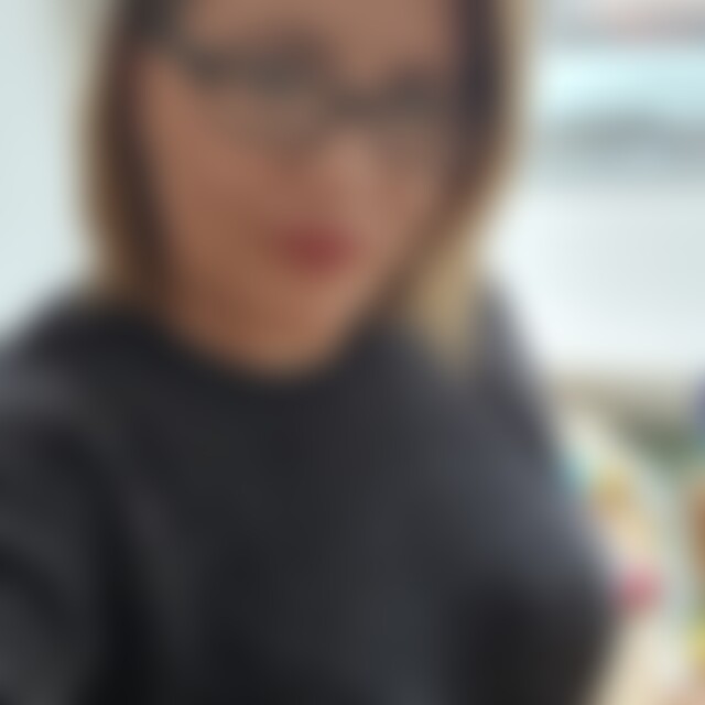 Nelly89 (36) aus Saarburg