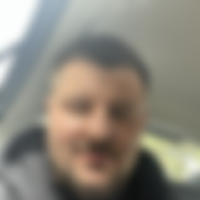Leroy77 (30) aus Hannover