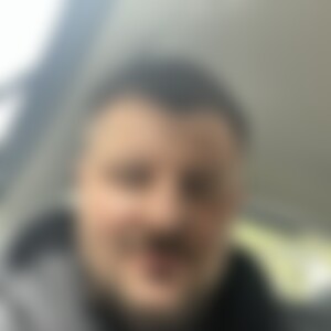 Leroy77 (30) aus Hannover