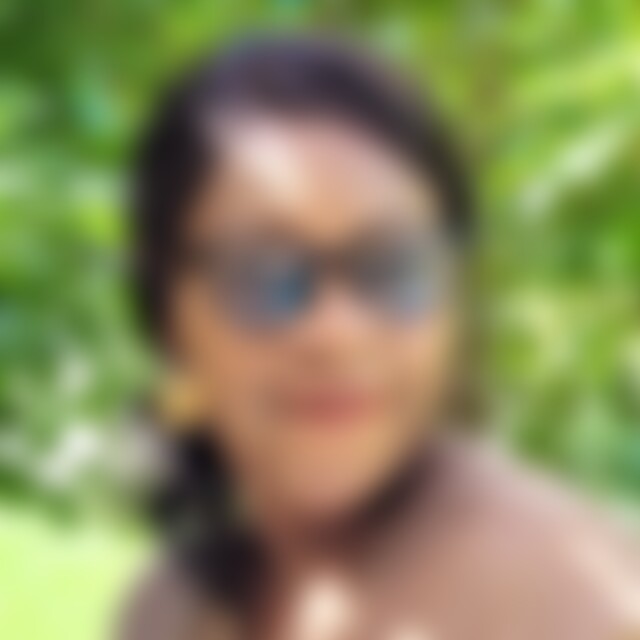 Maguy (54) aus München