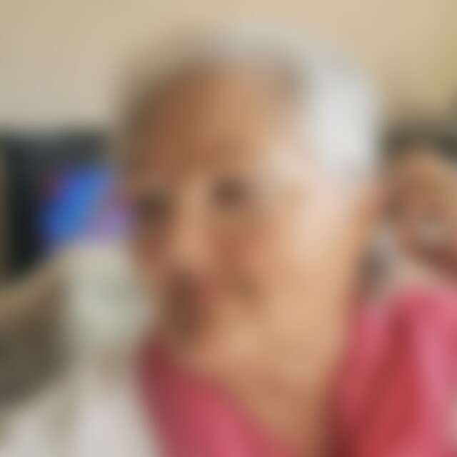 Celia (80) aus GREVENBROICH