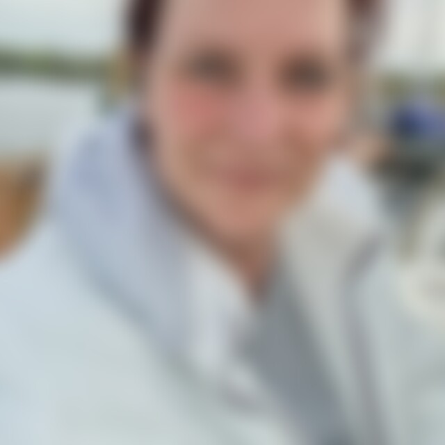 Blumig (43) aus Guben