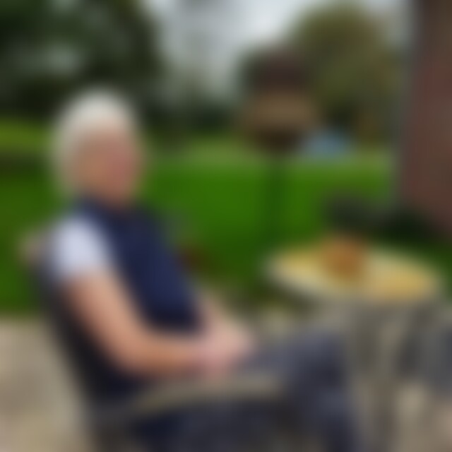 Lillien (72) aus Großefehn