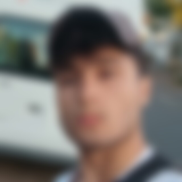 Aschkan (24) aus Bremen